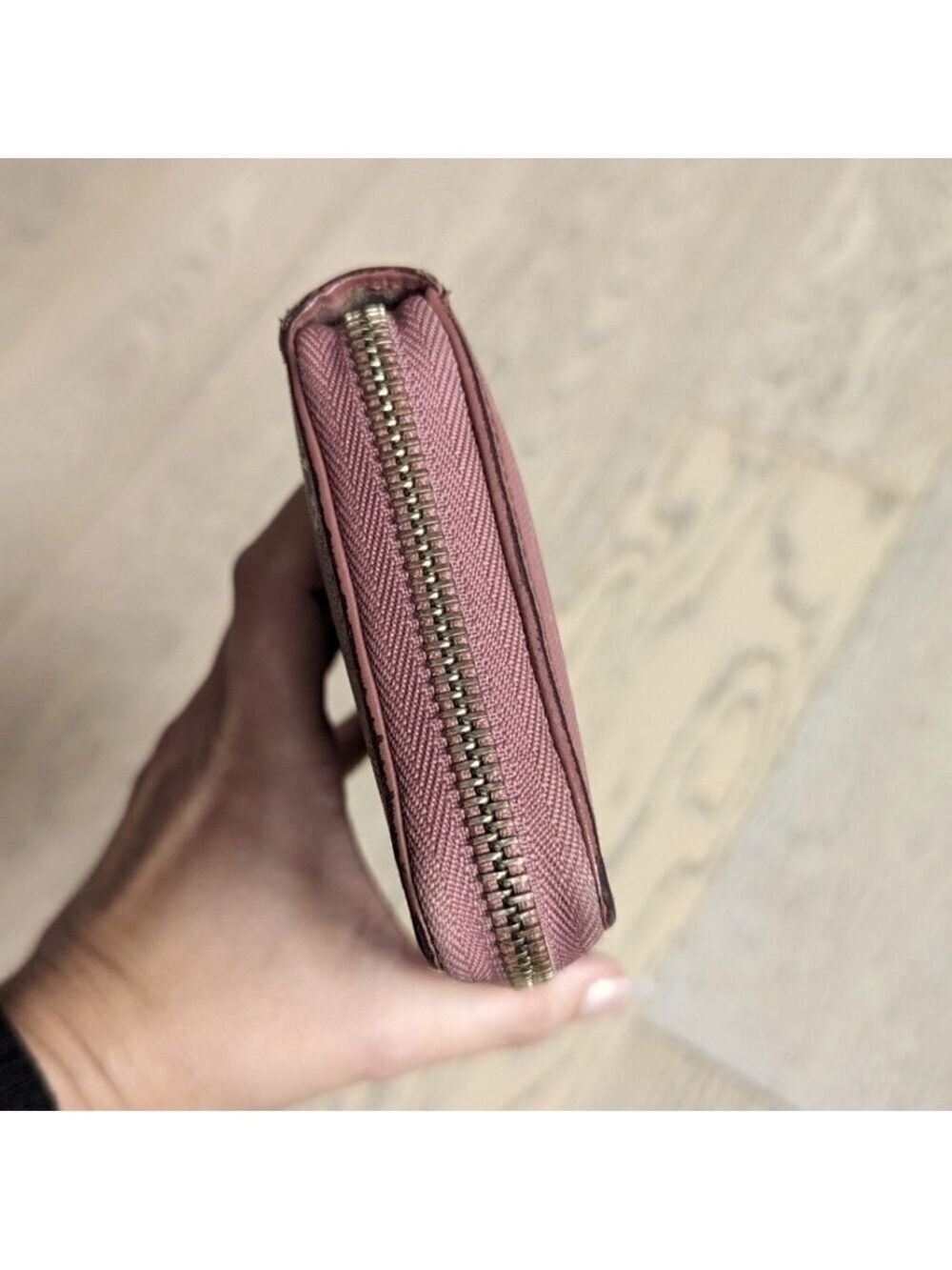 Gucci Pink Guccissima Leather GG lcon Zip Around Wallet - Picture 3 of 13